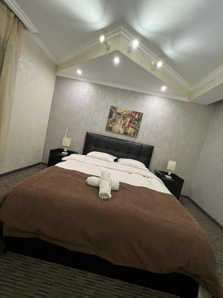 Elno Hotel Tiflis Dış mekan fotoğraf