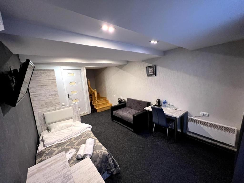 Elno Hotel Tiflis Dış mekan fotoğraf